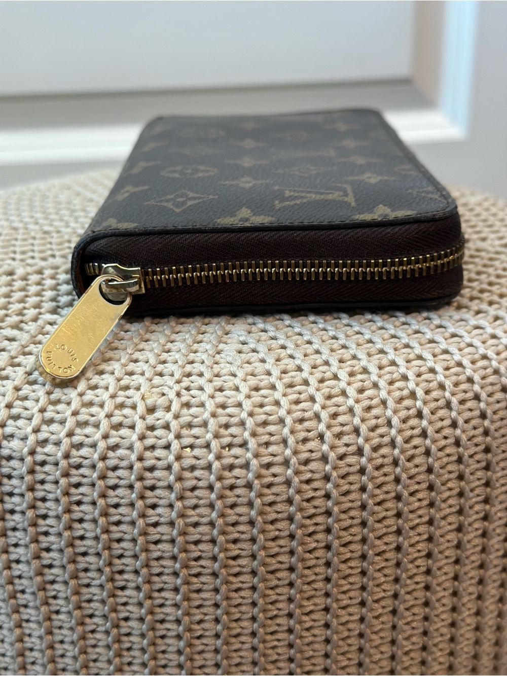 Louis Vuitton Monogram Zippy Organizer Wallet in Monogram Brown - Picture 7 of 14